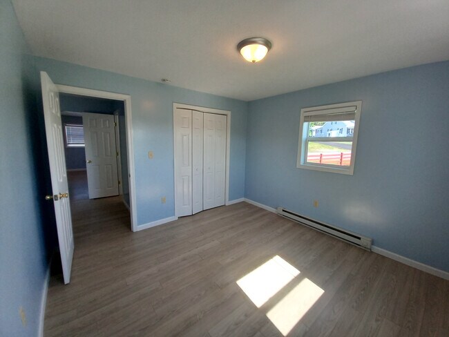 Photo - 660 Capon St