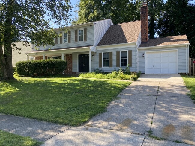 Building Photo - 7907 Laural Valley Way