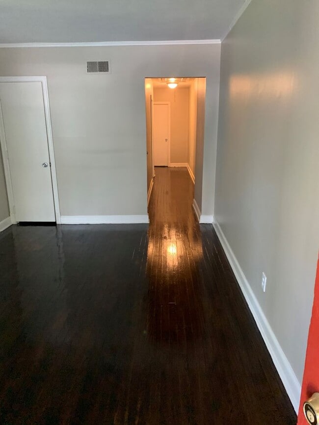 Photo - 1808-1810 Faxon Unit 1808 Faxon