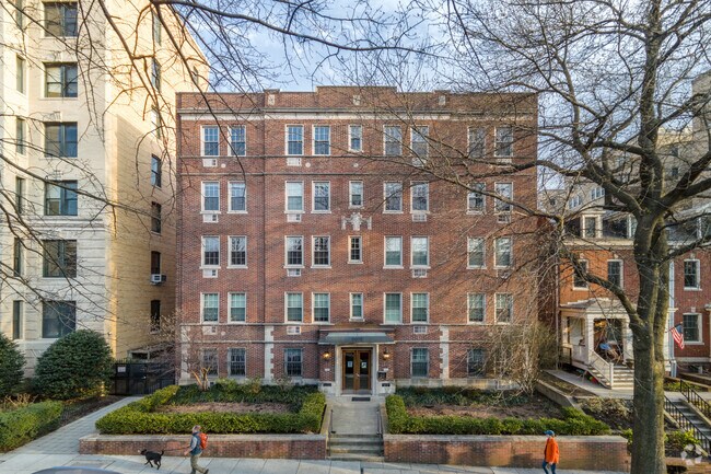 Photo - Stratford Condominiums