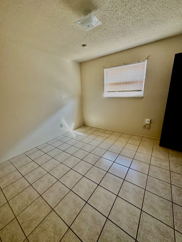 Photo - 2905 Beachcomber Dr Unit B