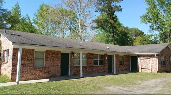 Building Photo - 548 Orangeburg Rd Rental