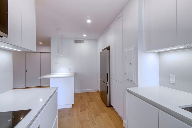 Photo - 3555 Chem. de la Côte-des-Neiges Unit 816