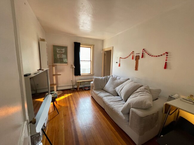 Photo - 366 Friendship St Unidad 2