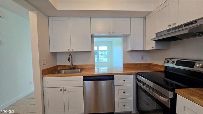 Photo - 4624 SE 6th Ave Unidad 1G