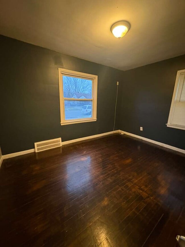 Photo - 8435 Braile St