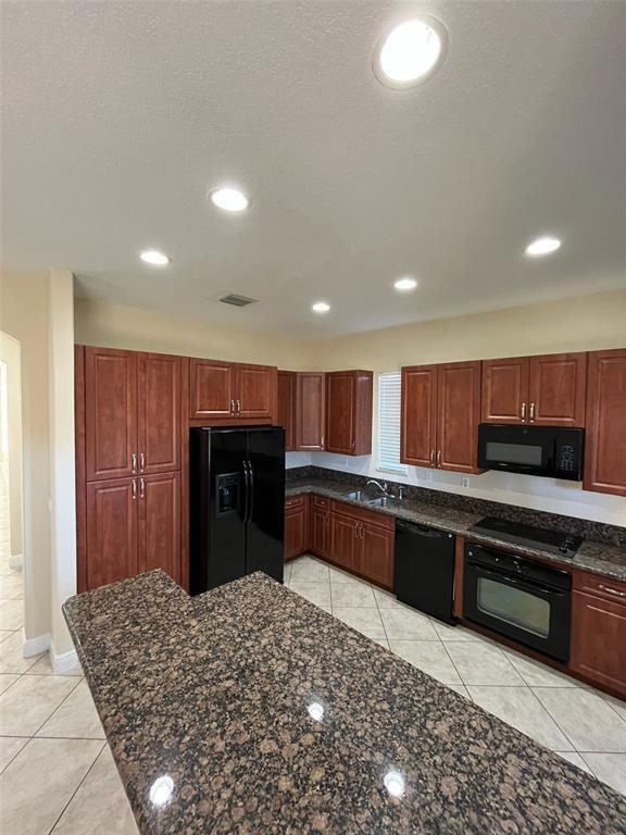 Building Photo - 6965 Julia Gardens Dr Rental