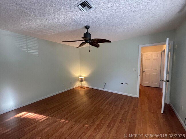 Photo - 2932 SW 22nd Cir Unit 13D