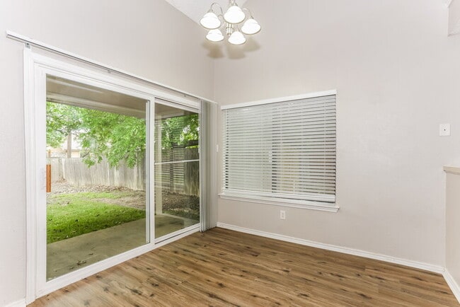 Photo - 6306 Pilgrim Ln