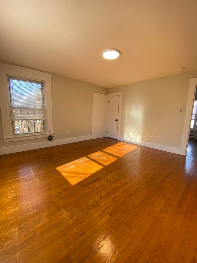 Sala de estar - 106 Chapman St Unidad 2a