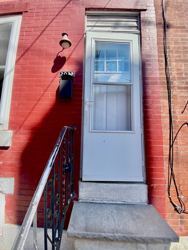 Photo - 2027 S Watts St.