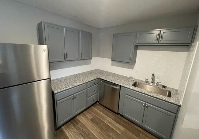 Meadowbrook Apartments