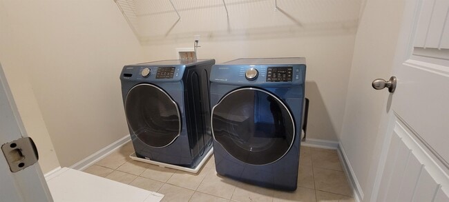 Photo - 1072 Caprisia Lp