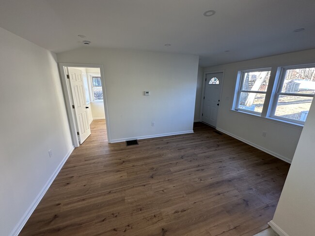 Living room - 19 Leslie Rd Unit ADU Apartment