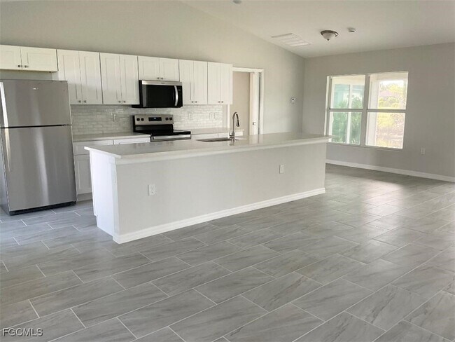 Photo - 1708 NE 33rd Ln