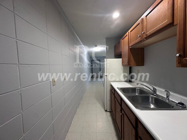 Photo - 1005-4 Oak-