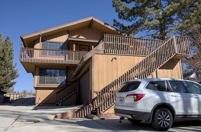 Spacious 3 Bedroom 2 Bathroom in Big Bear ... - Spacious 3 Bedroom 2 Bathroom in Big Bear ... House