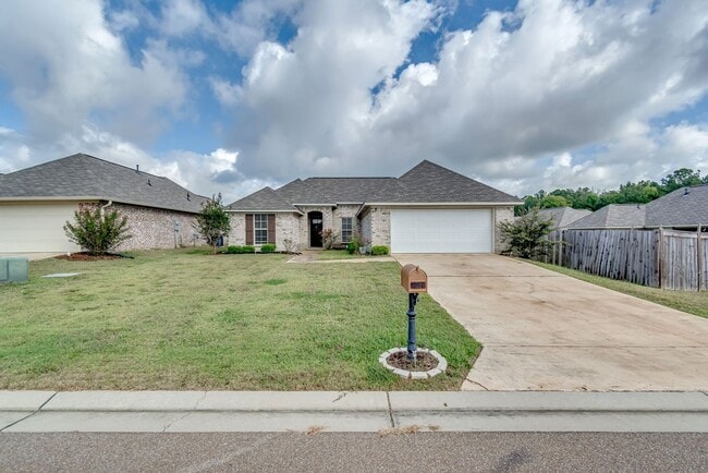 Photo - Beautiful New 3 Bed 2 Bath Home in Greenfield Station!