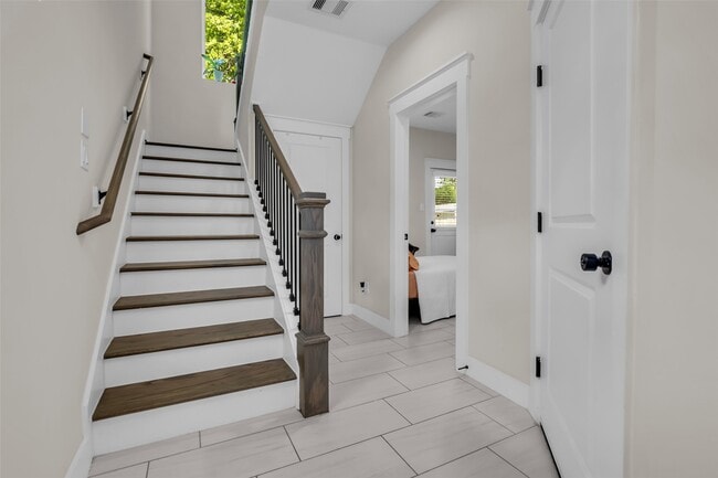 Photo - 5303 Donovan Gdns Ln