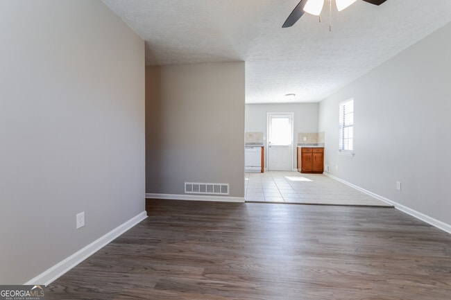 Photo - 1181 Timbercrest Dr