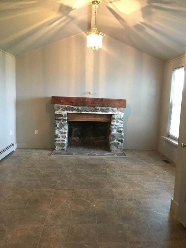 Photo - 3356 Days Mill Rd