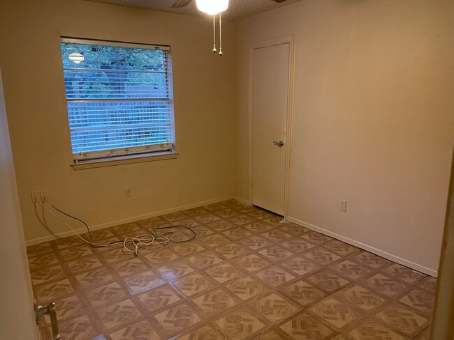 Photo - 1112 Autumn Oak Dr