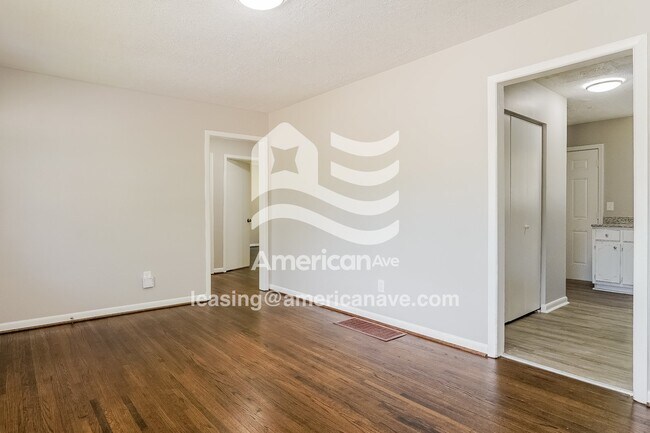 Photo - 6825 6th Ave S