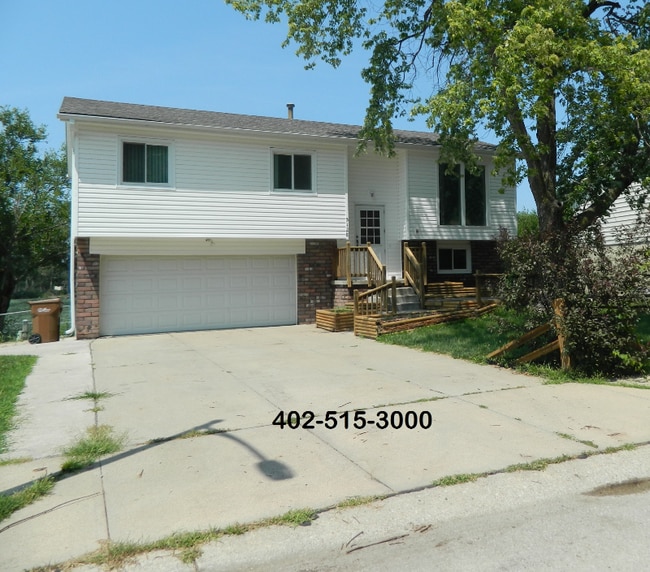 Photo - 5128 Edinburgh St