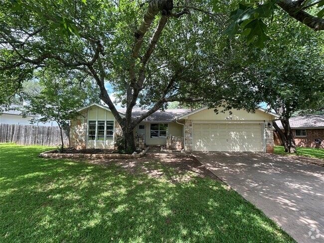 Building Photo - 3902 Beaconsdale Dr Rental