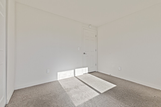 Crofton Apartments