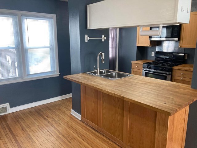 Photo - 954 Cleveland Ave S