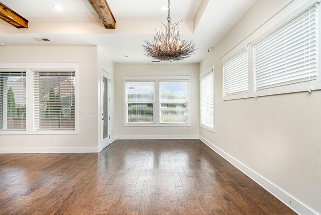 Photo - Stunning all one-level home in Hendersonvi...