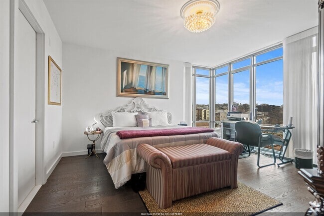 Building Photo - 320 Adolphus Ave Unit 702 Rental