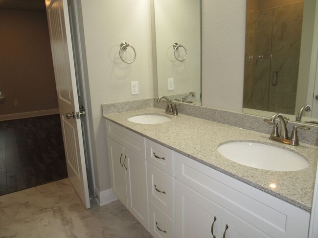 Photo - Close to Navy Federal complex, shopping & ...