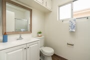 Studio - 345SF - Bathroom