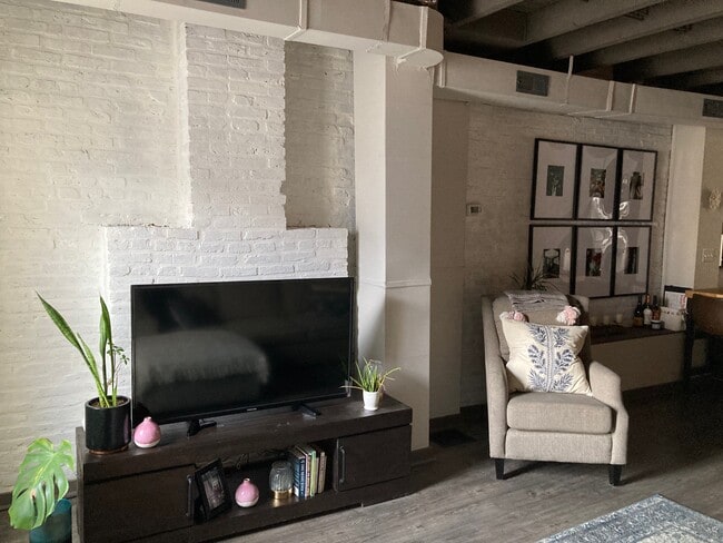 Photo - 1602 Latrobe St