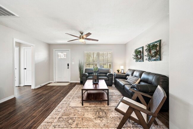 Photo - 1206 Olive St