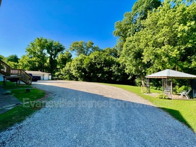 Photo - 4624 New Harmony Rd