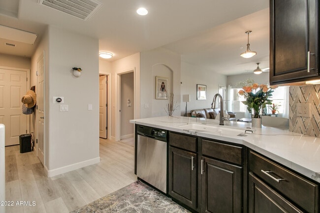 Photo - 5350 E Deer Valley Dr Unit 4266