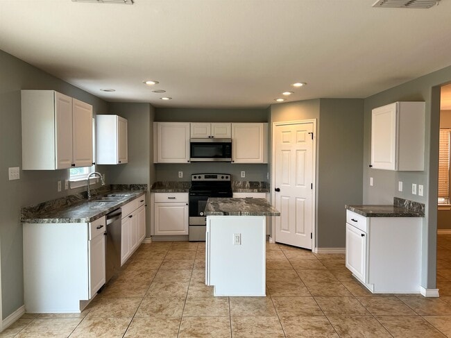 Photo - 710 Starling Creek Loop