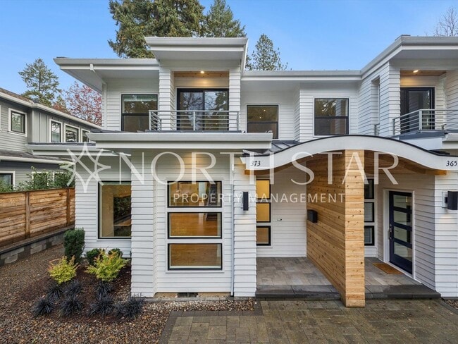 Photo - Lake Oswego Modern Luxury Duplex