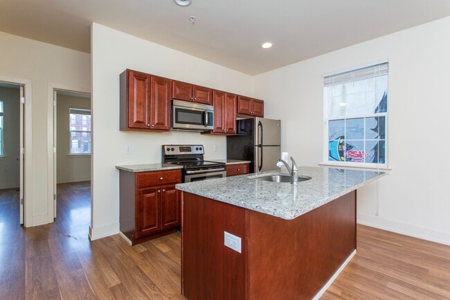 Building Photo - 697 W Berks St Unit 1