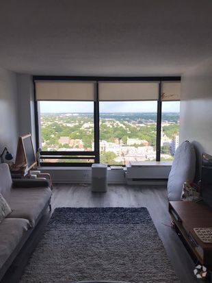 Building Photo - 5445 N Sheridan Rd Unit 2809 Rental