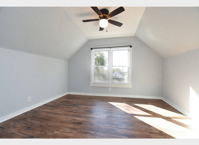 Photo - 5128 W Henderson St Unit 3