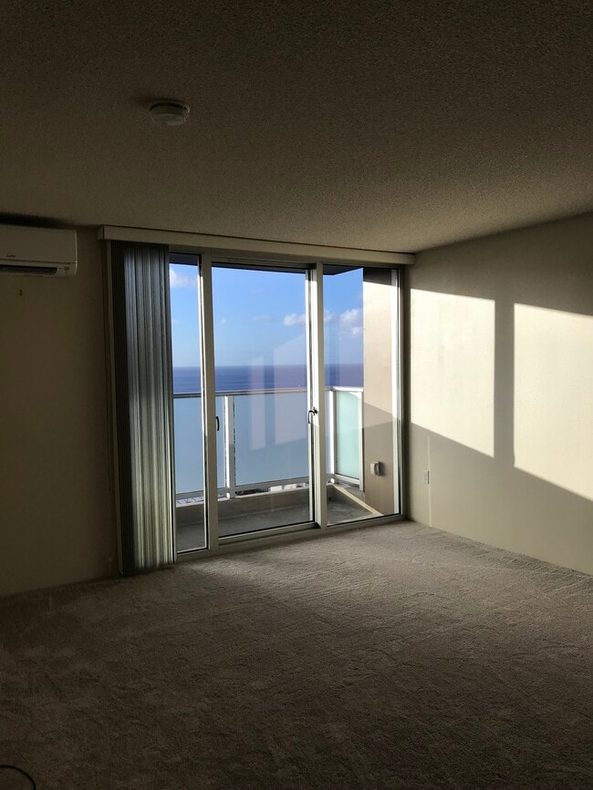 Building Photo - 801 South St Unit 3811