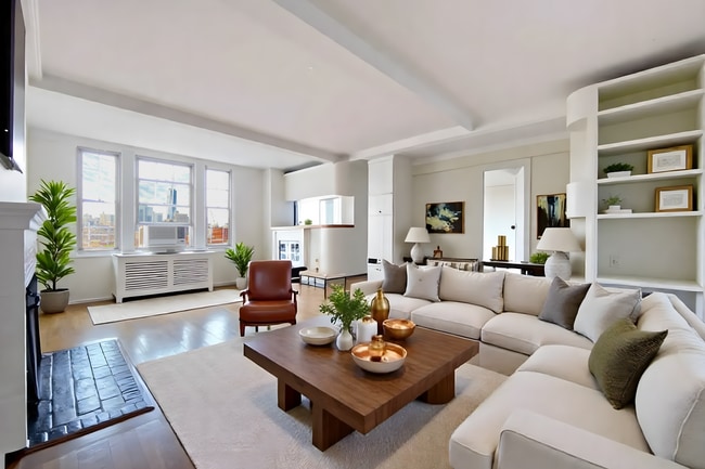 Building Photo - 299 W 12th St Rental