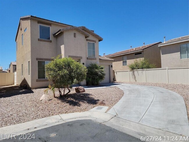 CUTE SUNRISE MANOR HOME LOCATED AT END OF ... - CUTE SUNRISE MANOR HOME LOCATED AT END OF ...