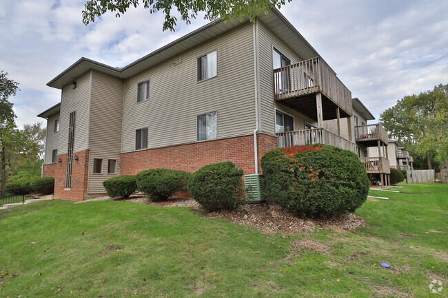 Building Photo - Hollybrook Apartments