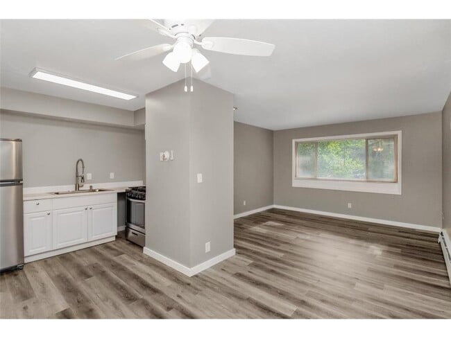 Building Photo - 6061 2nd St NE Rental