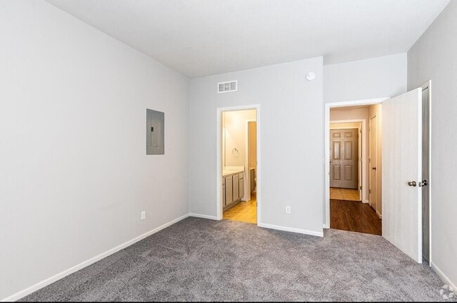 Photo - 1523 Rolling Rock Dr Apartment